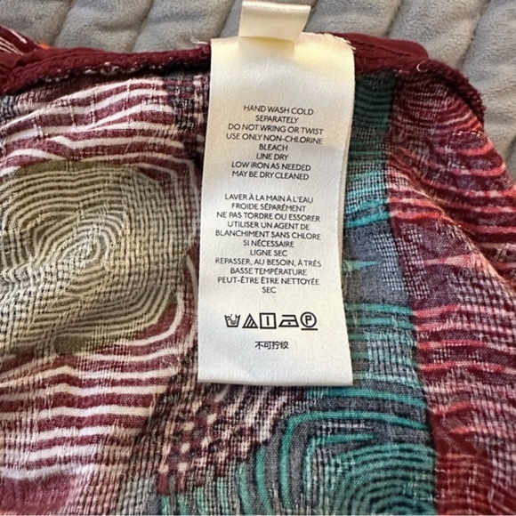 Anthropologie Maeve cotton Pull-on Wide-leg Pants. Red Aztec print.‎ Size XS. - Picture 8 of 10